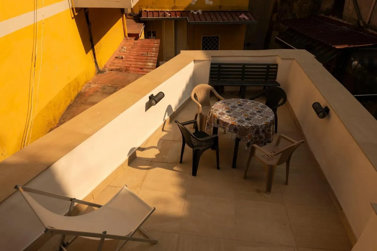Colonna Home And Terrace Napoli Gæstehus