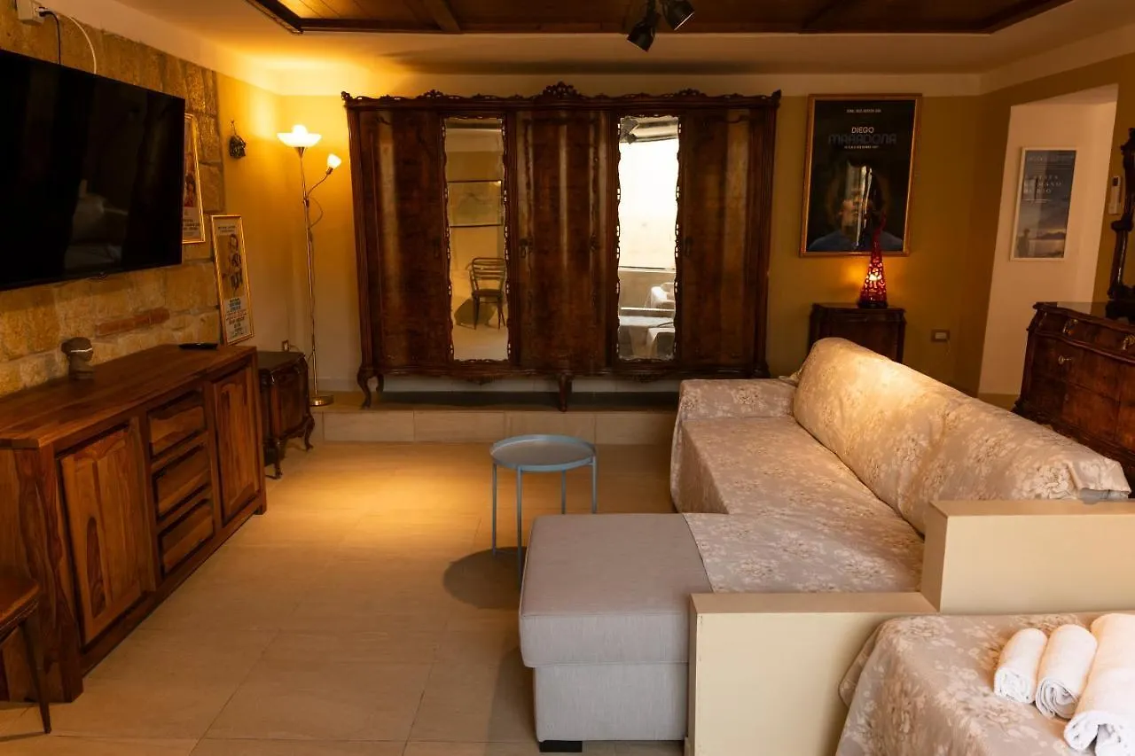 Colonna Home And Terrace Napoli